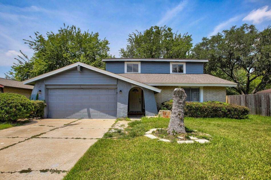 305 Brookdale Drive - Photo 1