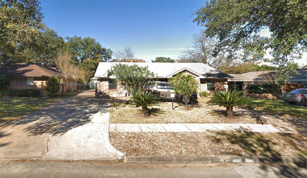 5462 Beechnut Street - Photo 1