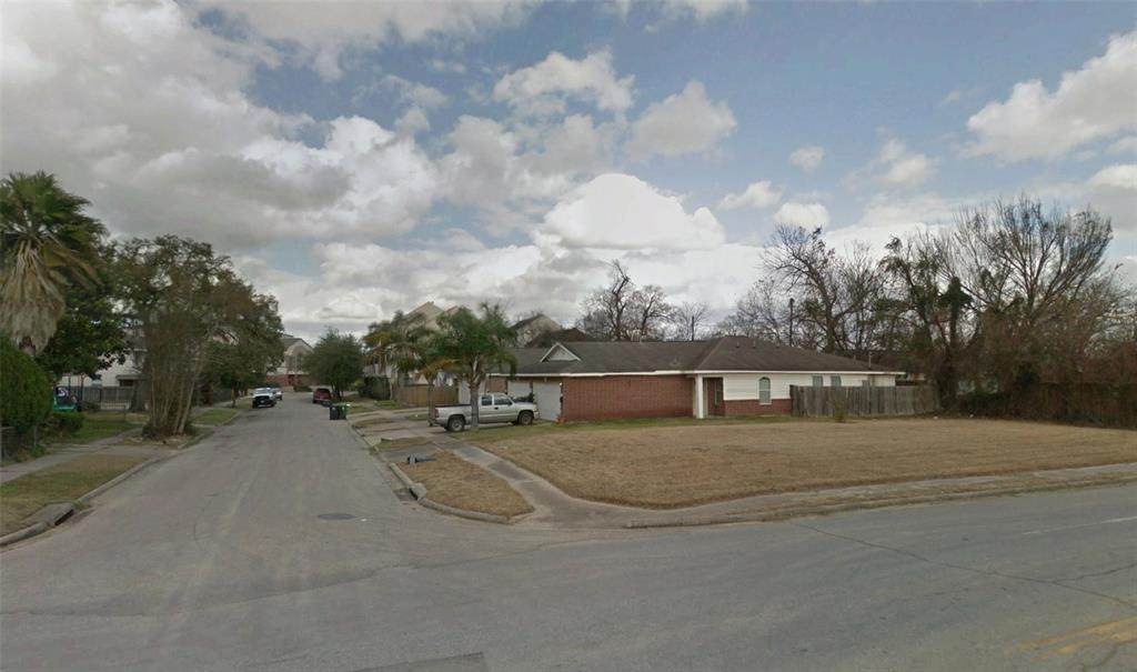 3521 Canfield Street - Photo 1