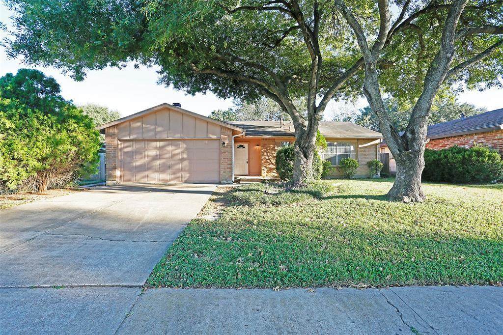 919 Cascade Creek Drive - Photo 1