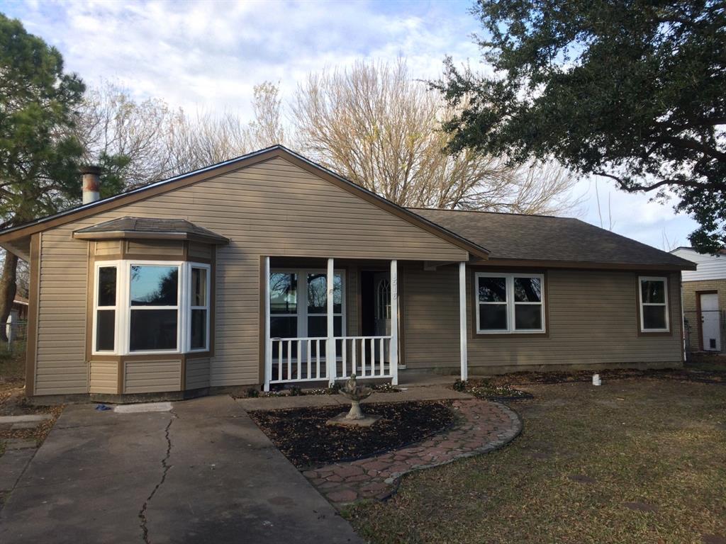 1518 14th Avenue - Photo 1