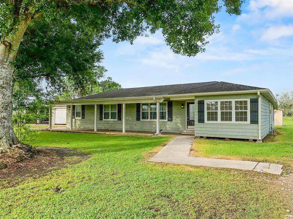 17818 County Road 463 - Photo 1
