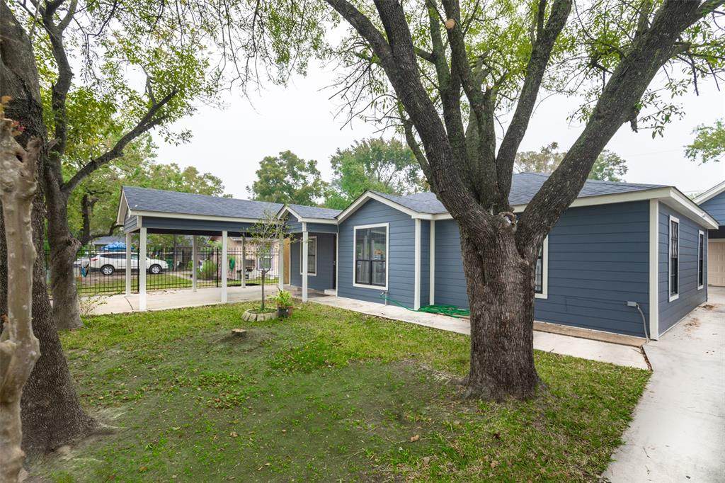 7538 Meadowyork Street - Photo 1