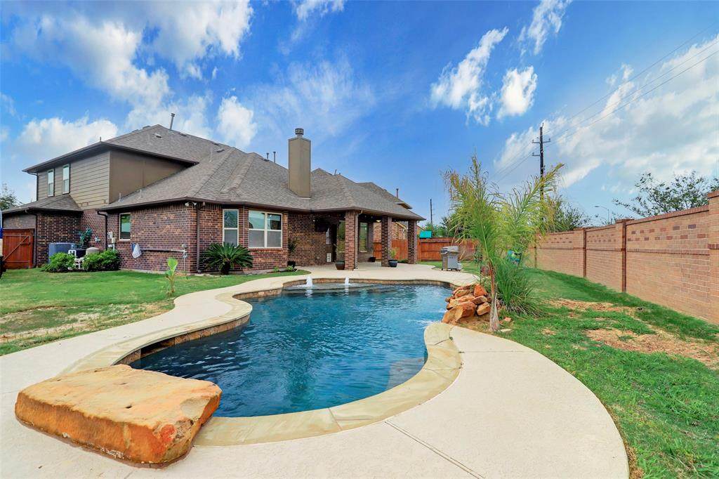 23514 Ortensia Street - Photo 1