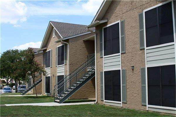 810 Frio Street - Photo 1