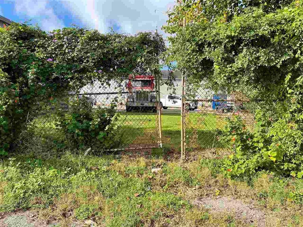 3750 & 3740 M L King Jr Parkway - Photo 1