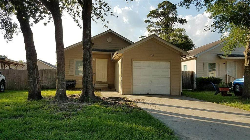 11719 Greensbrook Forest Drive - Photo 1