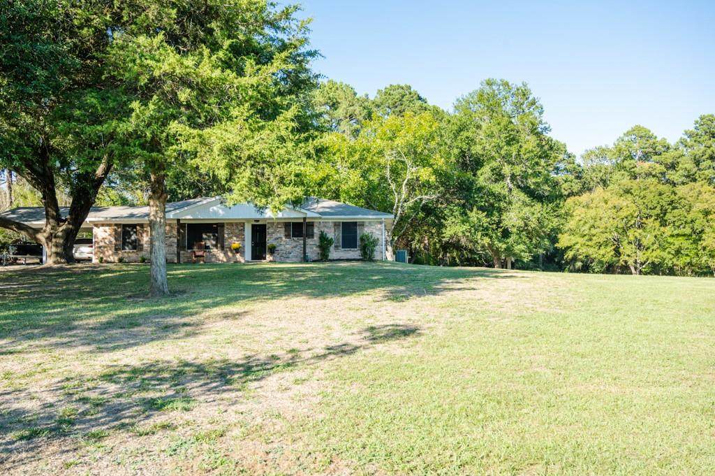2600 6th Street - Photo 1