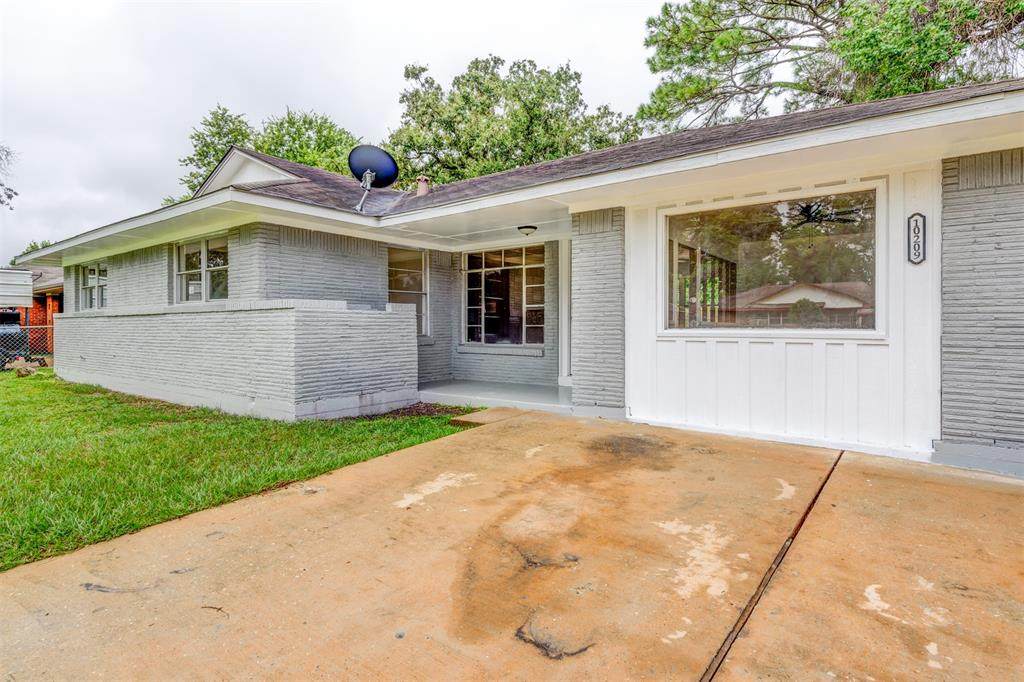 10209 Rockaway Drive - Photo 1