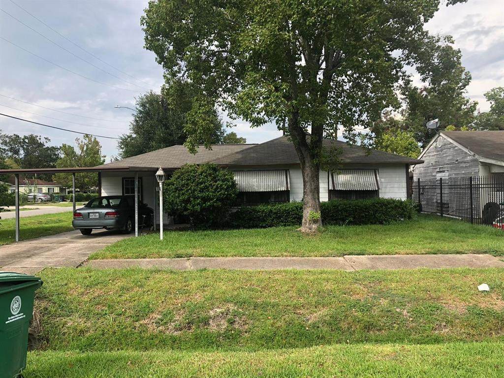 5001 Doulton Drive - Photo 1
