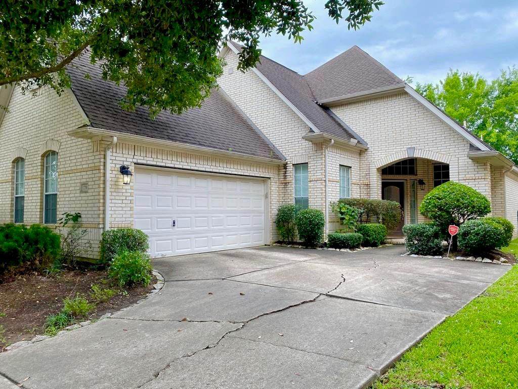 1710 Lakeside Enclave Drive - Photo 1