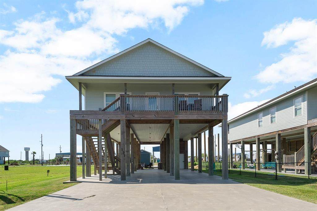 137 Verdia Drive - Photo 1