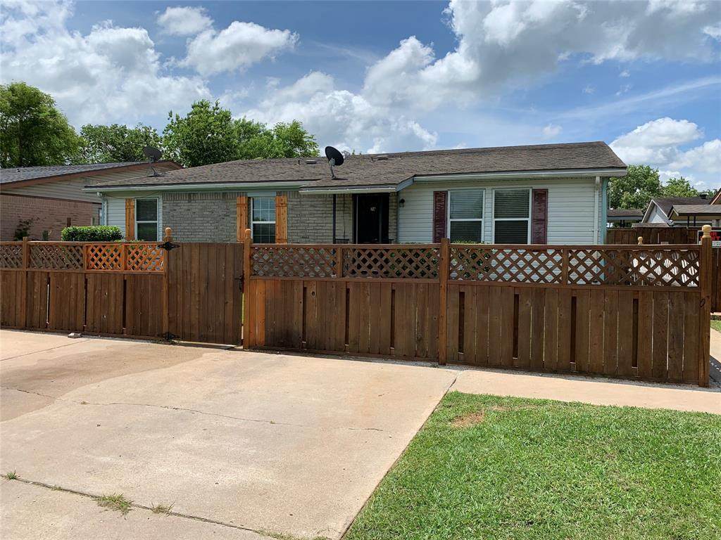 7 Becca Court - Photo 1