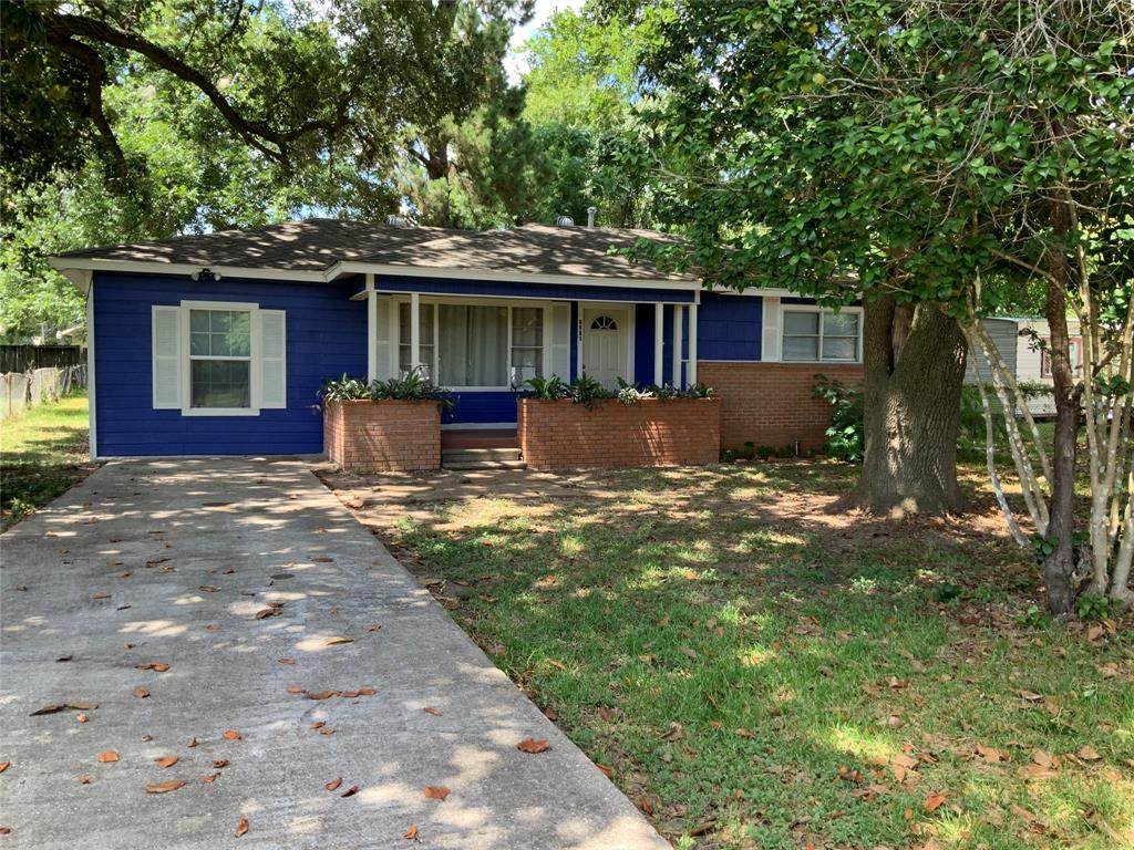 2307 Holly St Street - Photo 1
