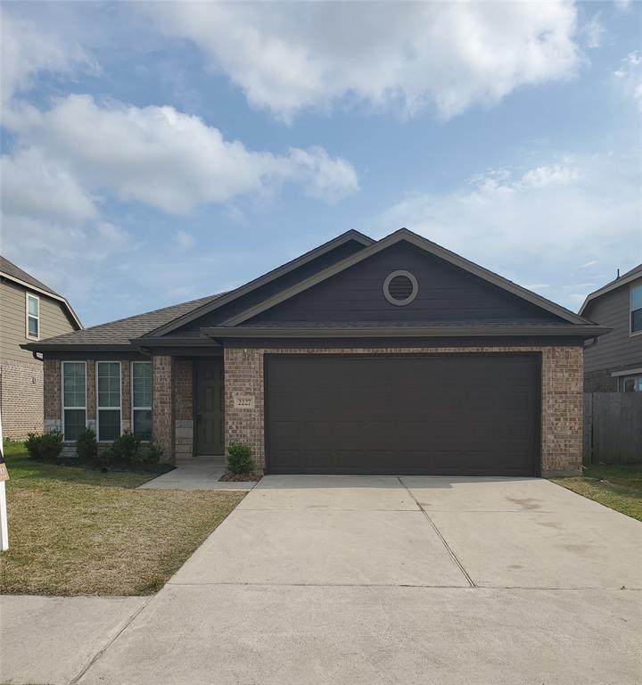 2227 Sanders Brook Drive - Photo 1