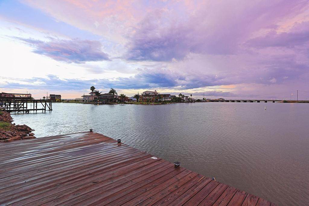 48 Lakeside Drive - Photo 1