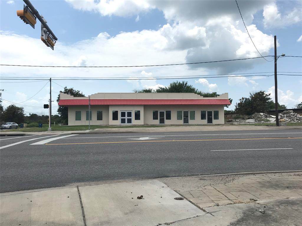 808 Alamo Street - Photo 1