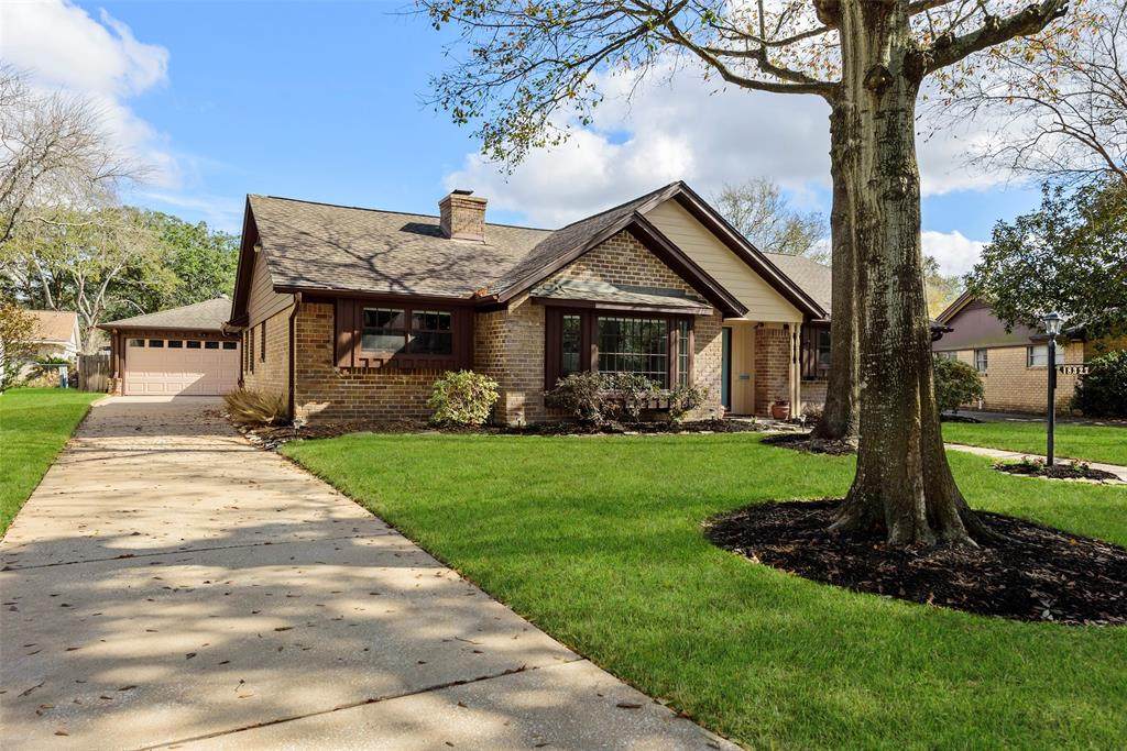 18327 Carriage Lane - Photo 1