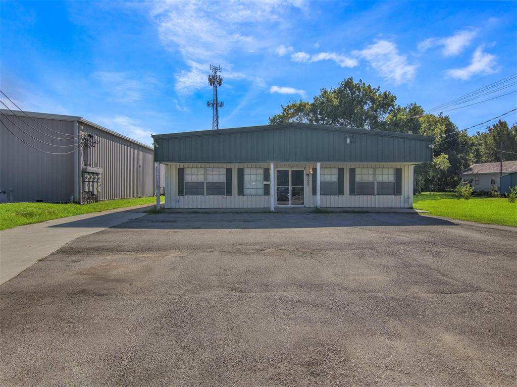 3205 Federal Road - Photo 1