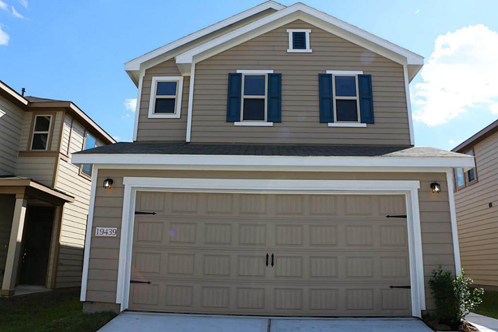 19439 Archer Glen Drive - Photo 1
