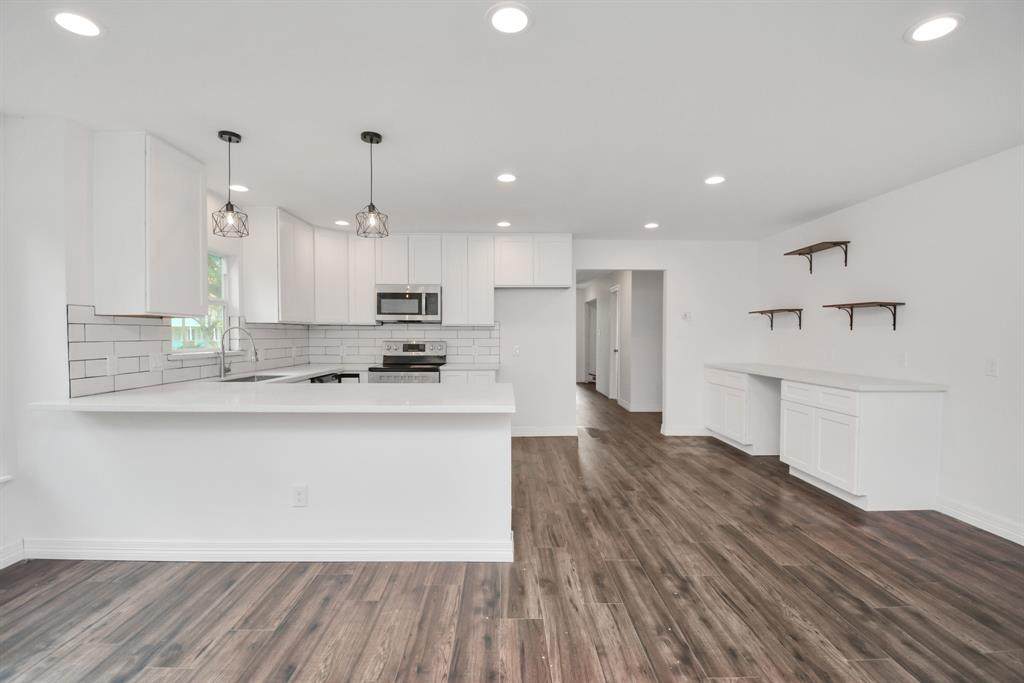 2200 2nd Avenue - Photo 1