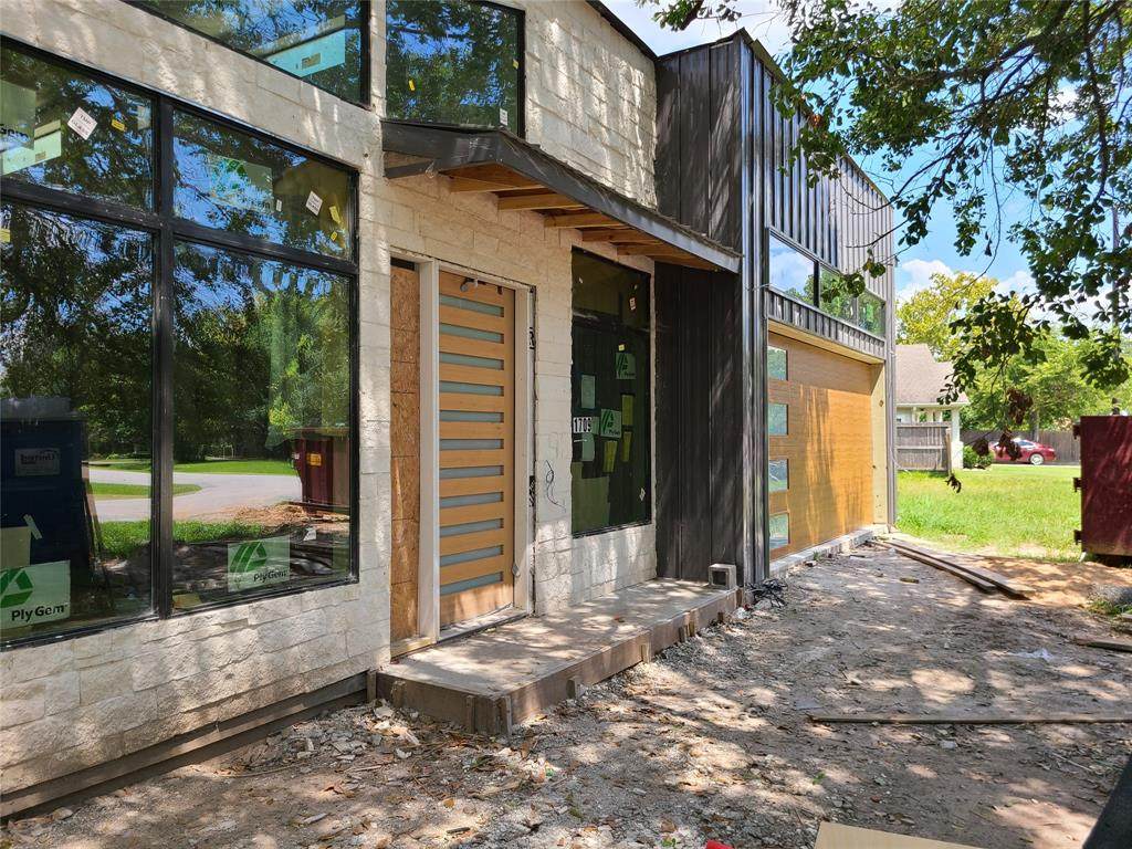 1709 Reverse Street - Photo 1