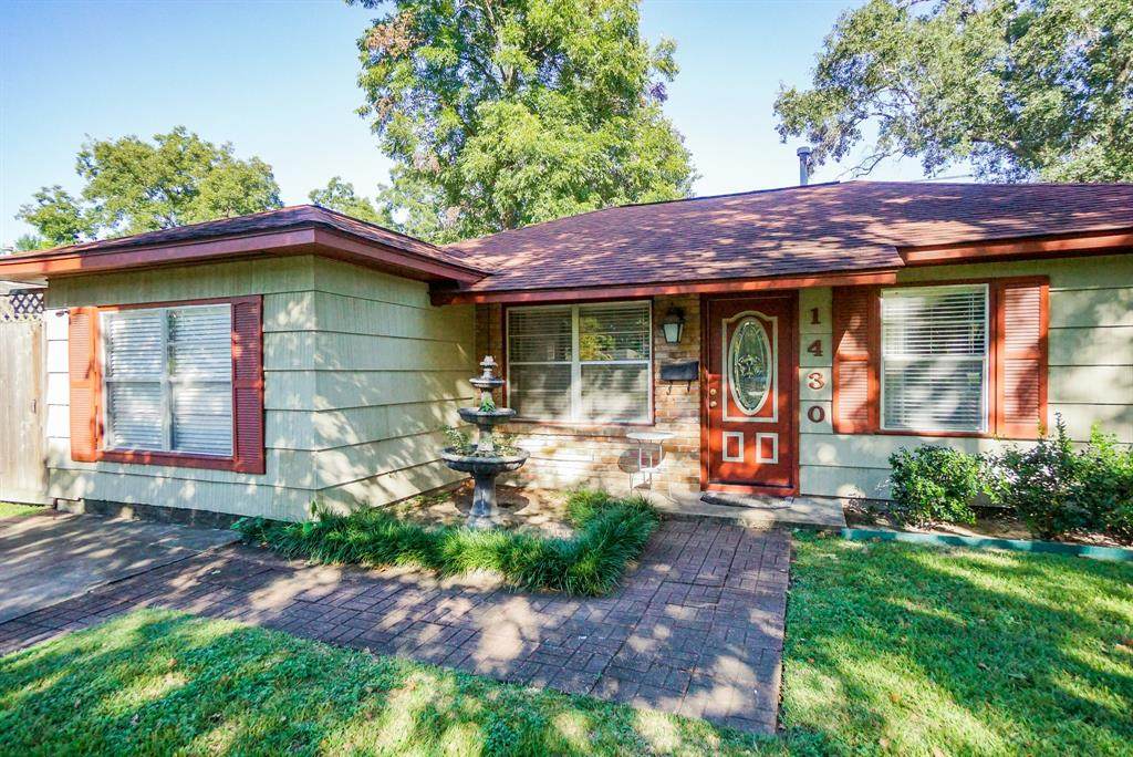 1430 Oak Tree Drive - Photo 1