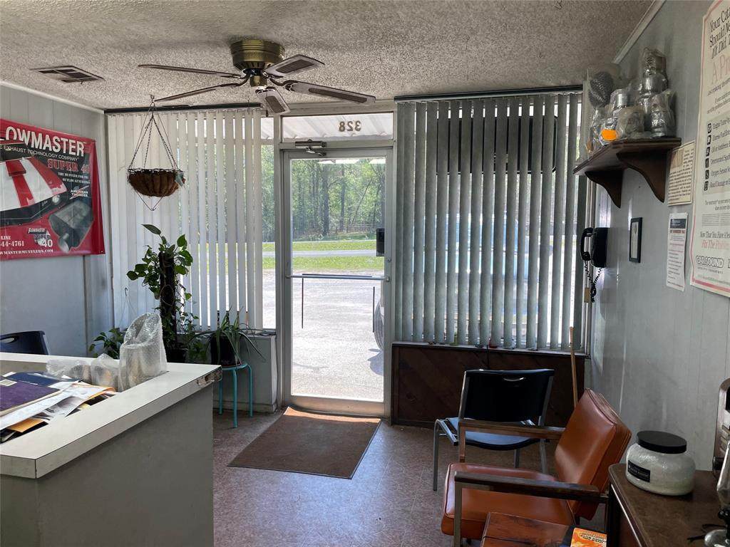 328 Pan American Drive - Photo 1