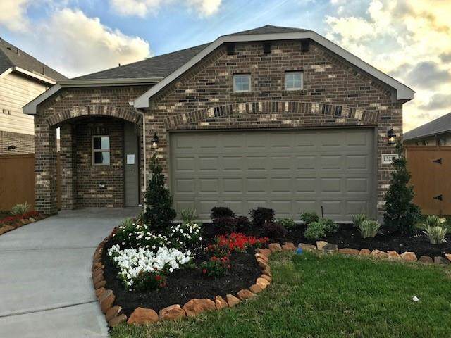 101 Eliana Shores - Photo 1