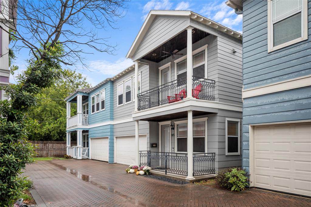 917 Yale Street - Photo 1