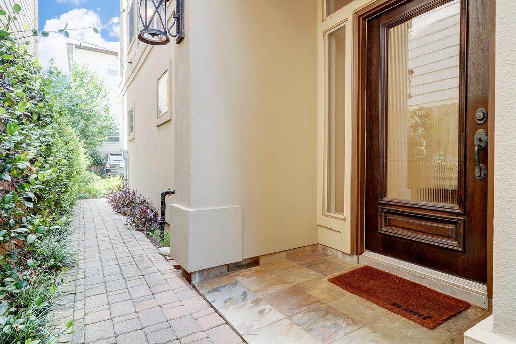 232 Detering Street - Photo 1