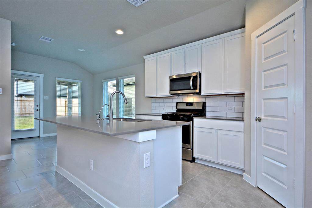 7618 Rainham Valley Lane - Photo 1