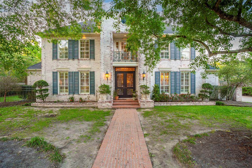 4920 Littlewood Drive - Photo 1