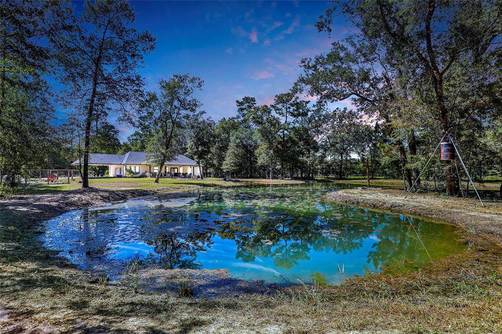 2555 Fm 1008 - Photo 1