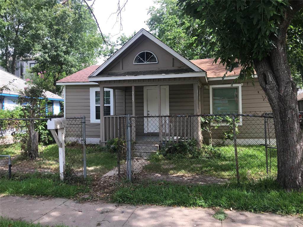 215 25th Street - Photo 1