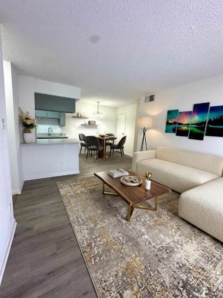 https://bt-photos.global.ssl.fastly.net/harmls/orig_boomver_1_27090920-2.jpg