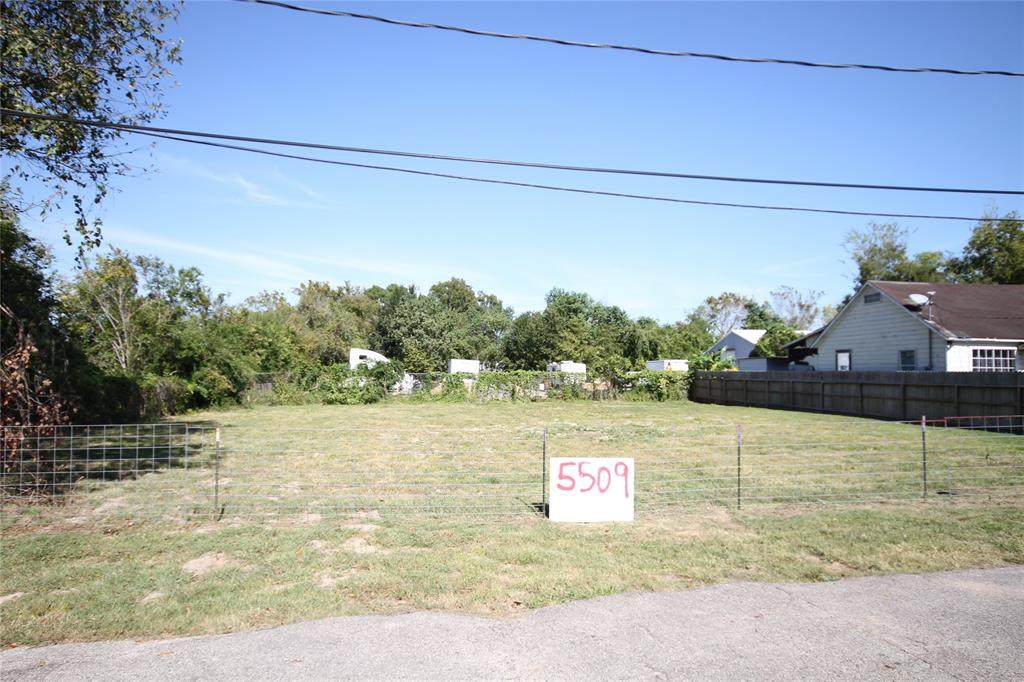 5509 Brock Street - Photo 1