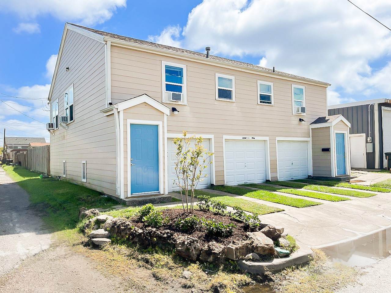 1214 44th Street - Photo 1