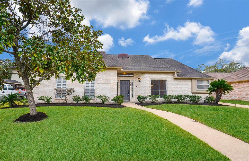 810 Millpond Drive - Photo 1