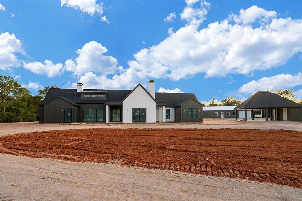 432 S Garrett Circle - Photo 1