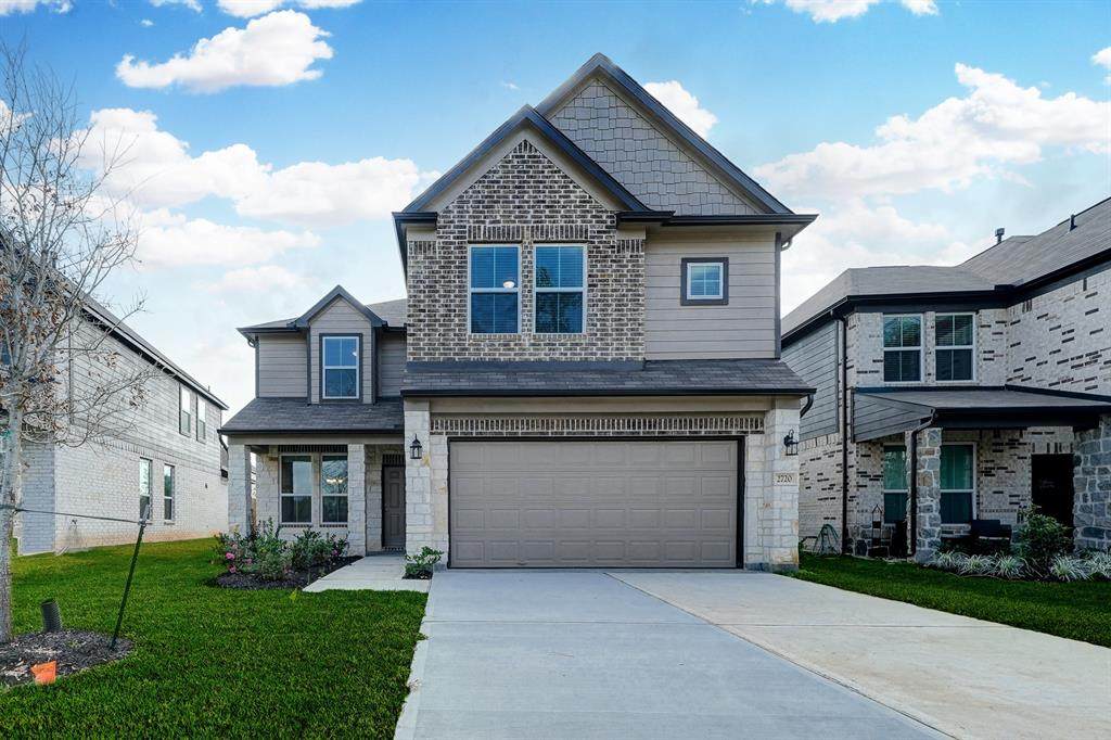 2720 Shady Maple Trail - Photo 1