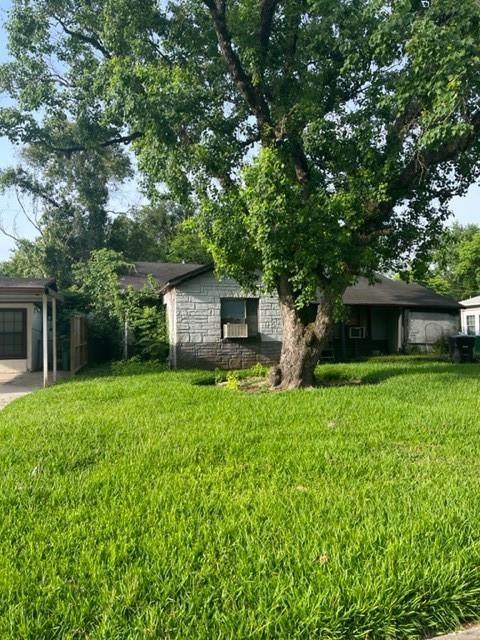 4918 Culmore Drive - Photo 1