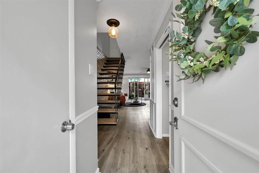 2720 Briarhurst Drive - Photo 1