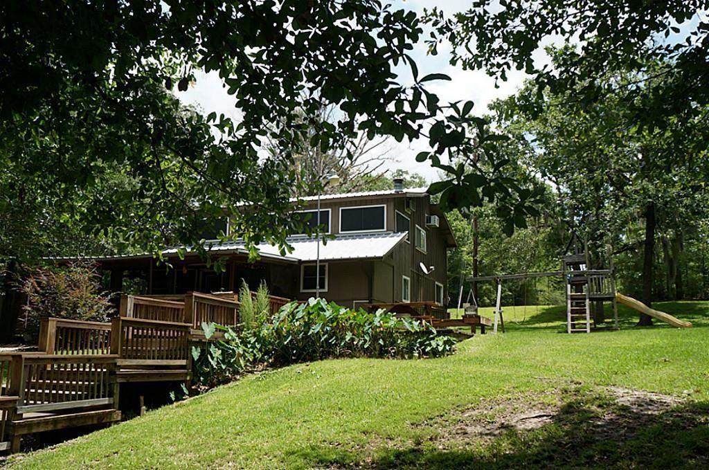 615 Holly Lane - Photo 1