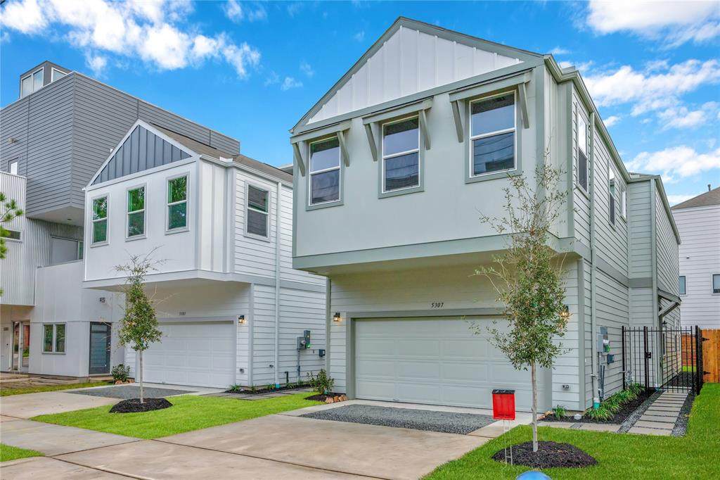 5309 Chenevert - Photo 1