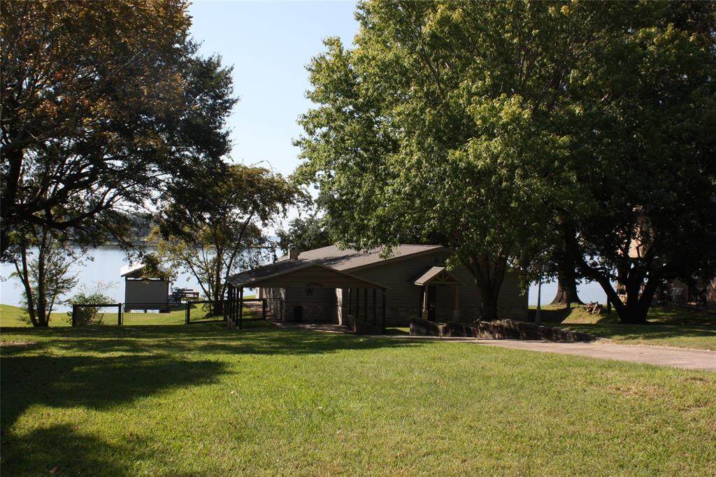 553 Sandy Ridge Drive - Photo 1
