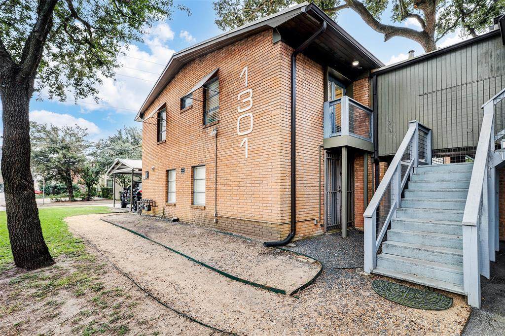 1301 Vassar Street - Photo 1