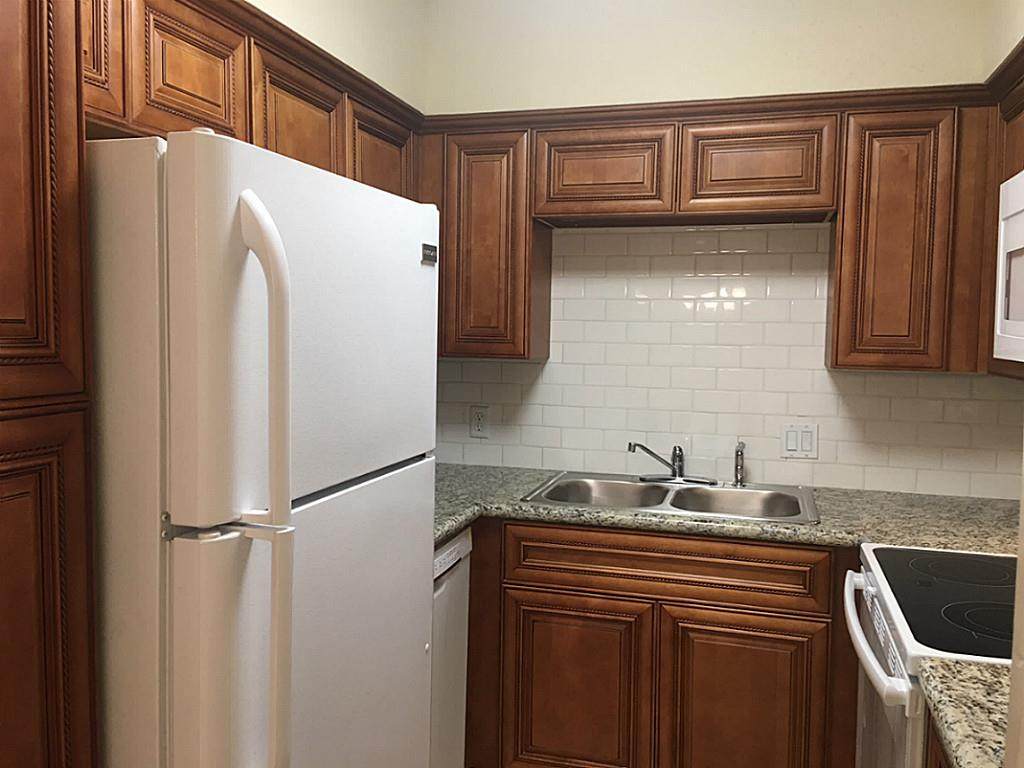 2601 Bellefontaine Street - Photo 1