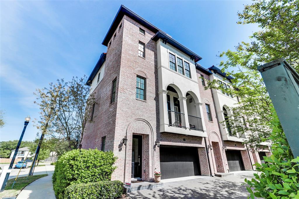 3915 Gramercy Street - Photo 1