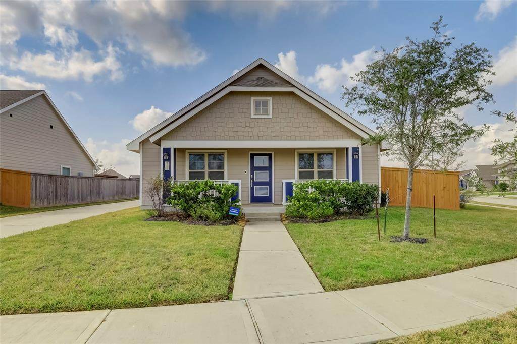 15723 Crosby Hall Drive - Photo 1